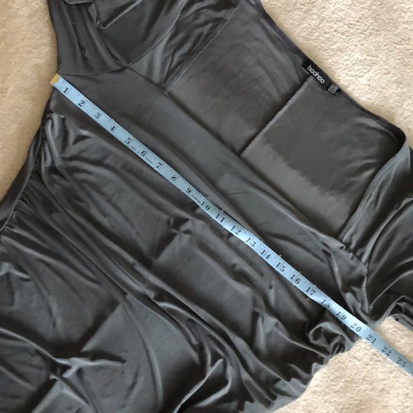 NWOT Boohoo Ruched Gunmetal midi dress - Picture 5 of 10